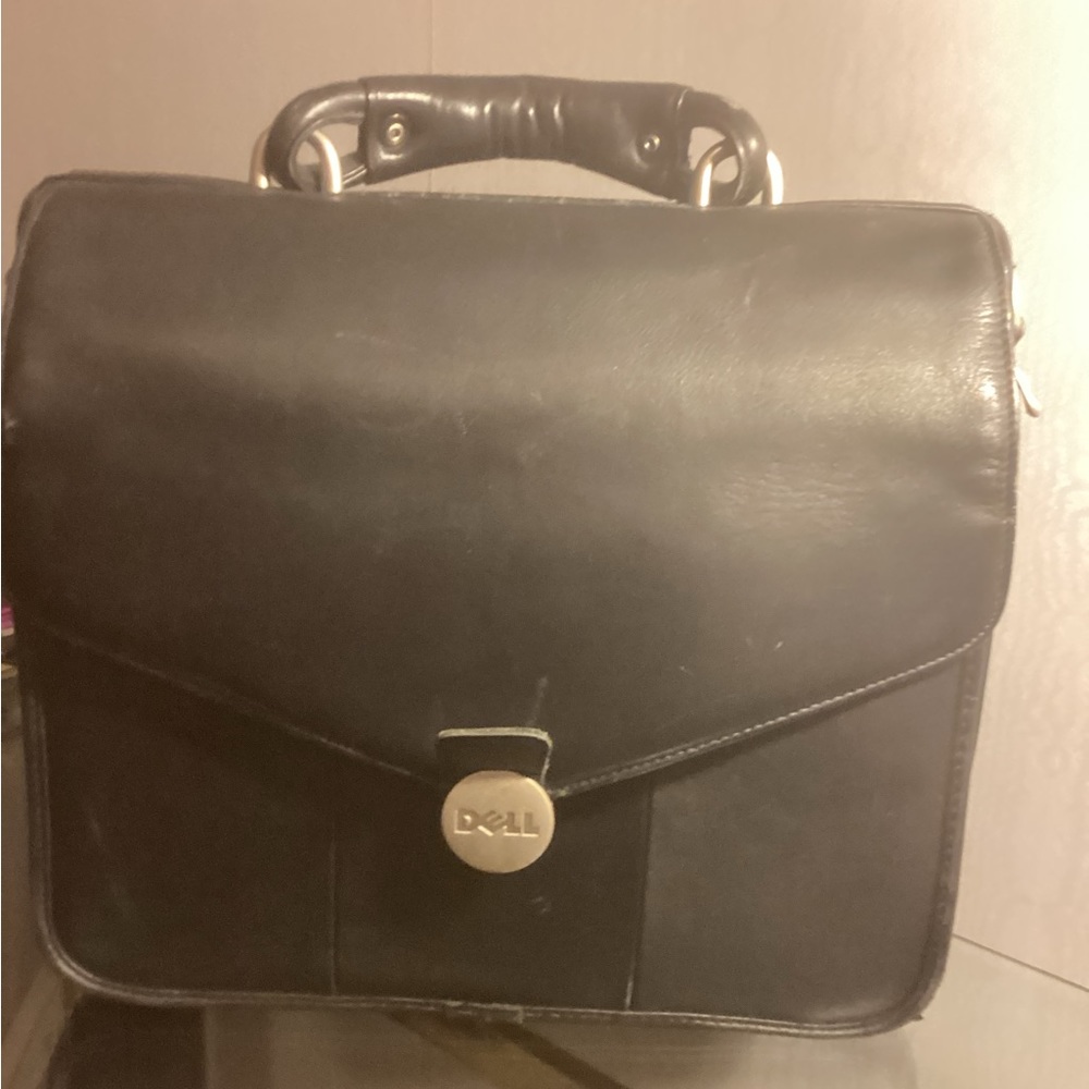 DELLS BLACK LEATHER LAPTOP BAG